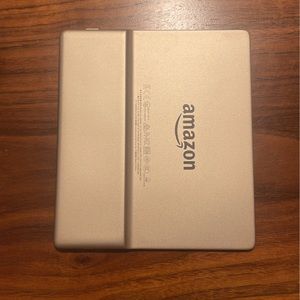 Kindle Oasis 32 GB 10th Gen Champagne Gold